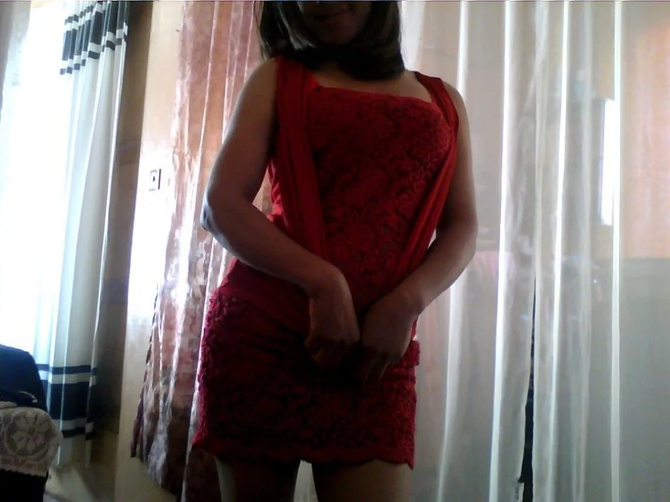 Camgirl Mignette en live webcam amateur