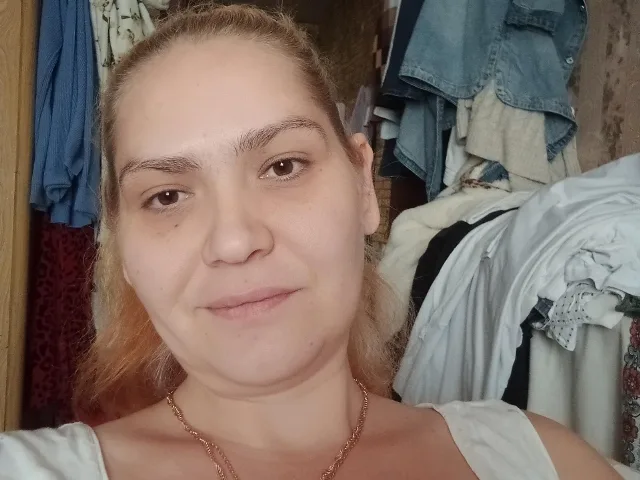 Camgirl MinnaJeannie en live webcam amateur