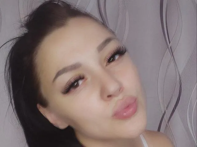 Camgirl AlicaHotSky en live webcam amateur