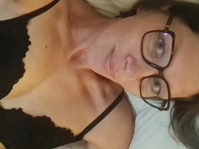 Camgirl ApoloniaEtRos en live webcam amateur