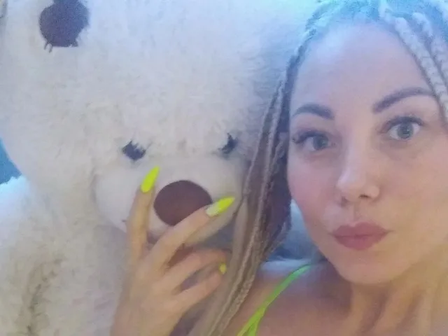 Camgirl Bossaya en live webcam amateur