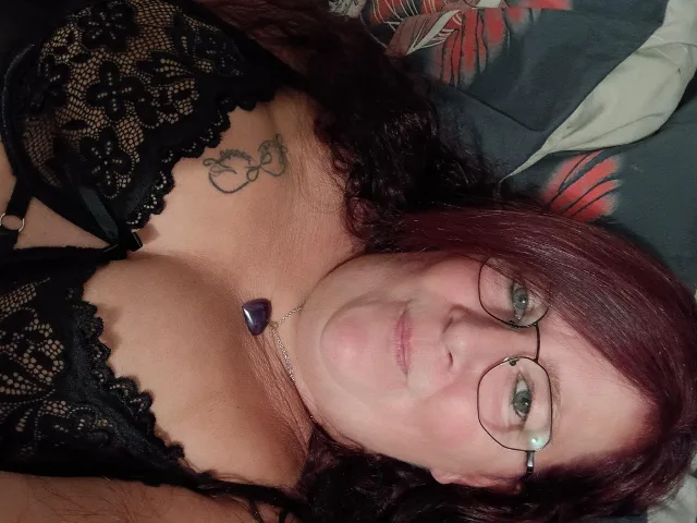 Camgirl InstantShow en live webcam amateur