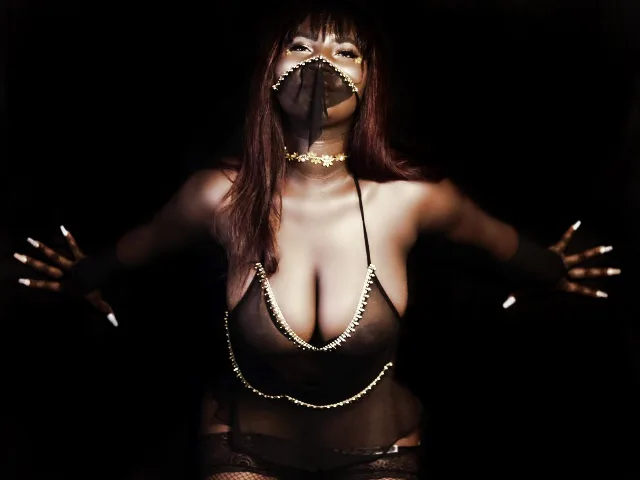 Camgirl MollyGoldenn en live webcam amateur