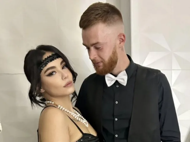 Camgirl KassiAndBilly en live webcam amateur