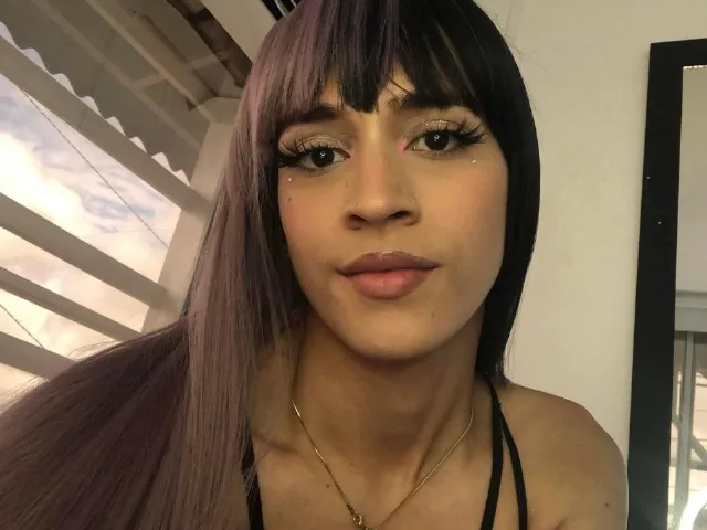 Camgirl AliceHermosa en live webcam amateur