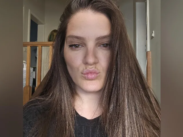 Camgirl LaylaSlokter en live webcam amateur