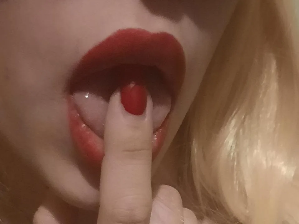 Camgirl NicoleAndGeorge en live webcam amateur