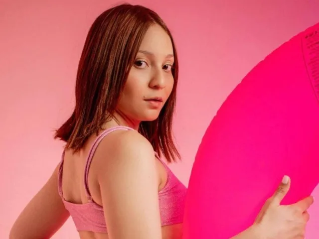 Camgirl GabisHere en live webcam amateur