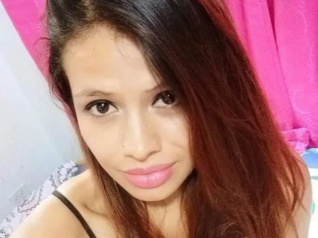 Camgirl AgataScar en live webcam amateur sur Mustvideos