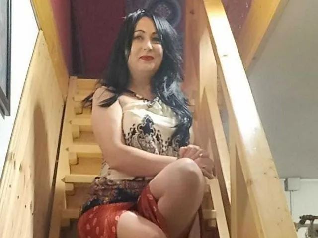 Camgirl YogiLara en live webcam amateur