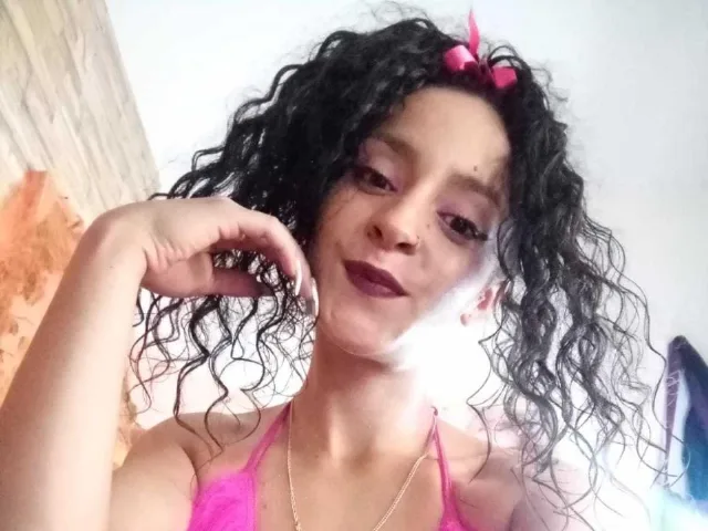 Camgirl VikoGv en live webcam amateur
