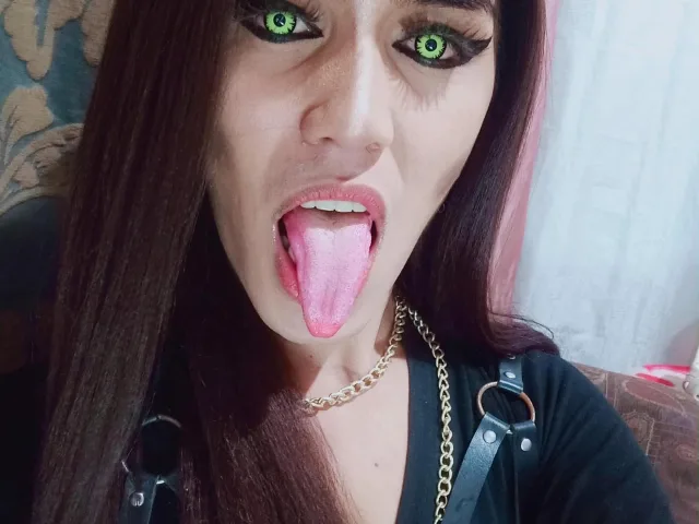 Camgirl DommeSexProfessor en live webcam amateur