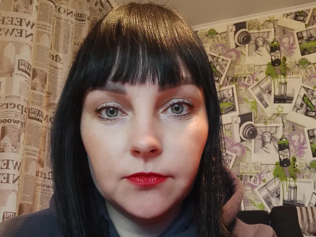 Camgirl TillyKatie en live webcam amateur