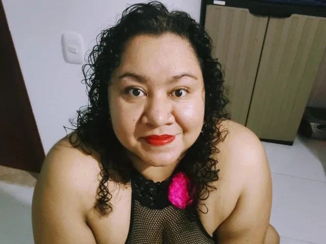 Camgirl HiyunaMei en live webcam amateur