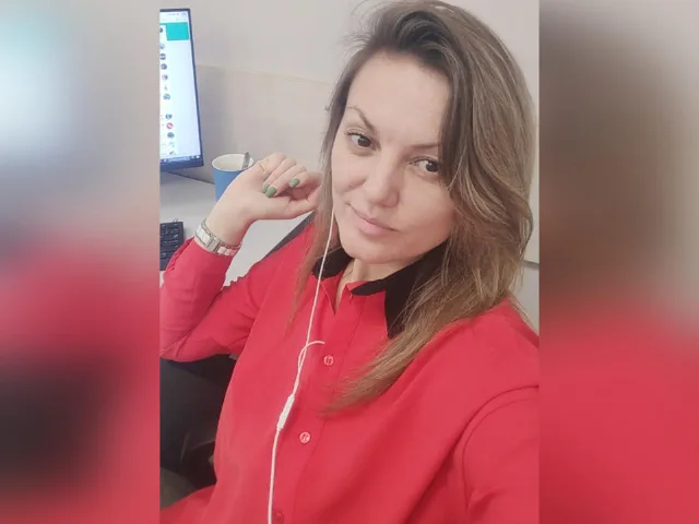 Camgirl GoldenRize en live webcam amateur