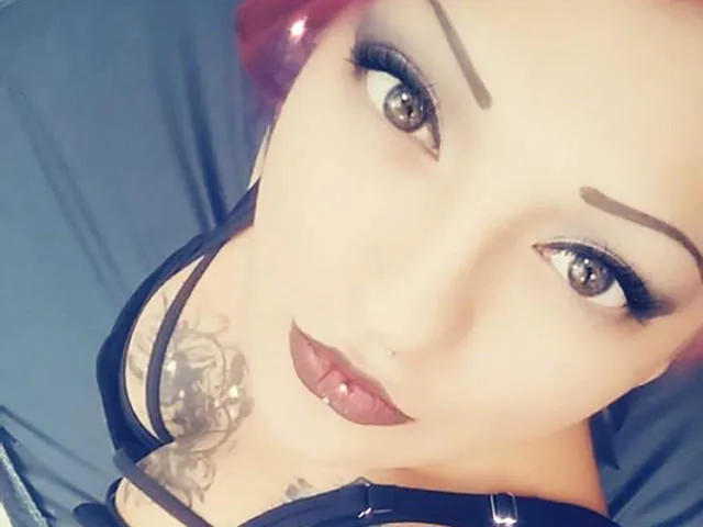 Camgirl AnnyFreyr en live webcam amateur