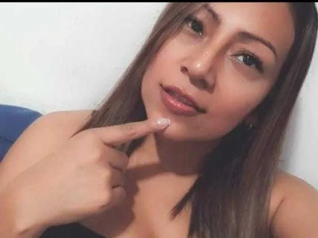 Camgirl Issabella69x en live webcam amateur