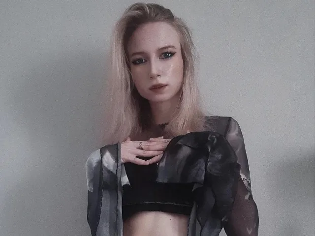 Camgirl EvhaGreen en live webcam amateur