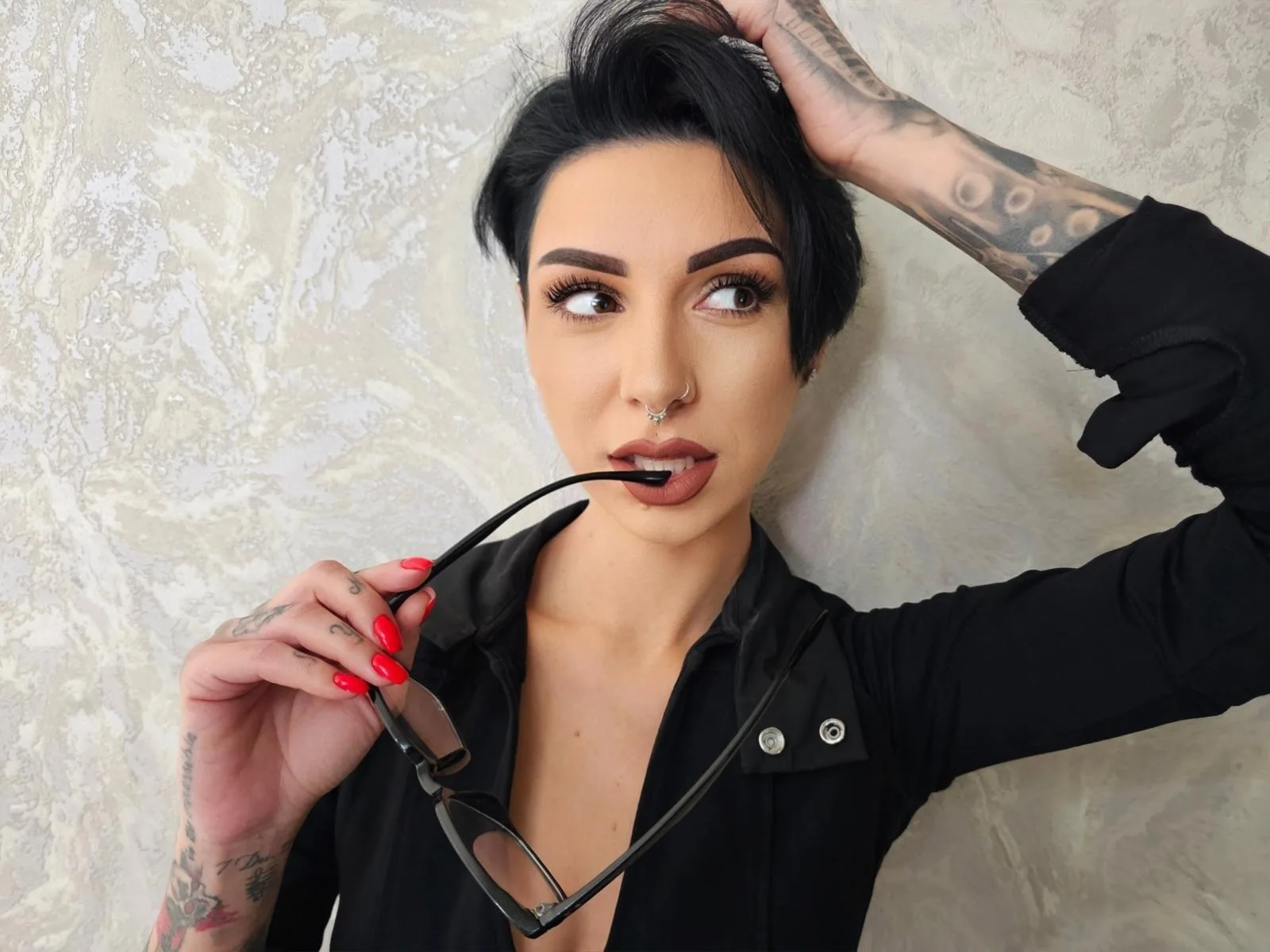 Camgirl SophiePriestess en live webcam amateur