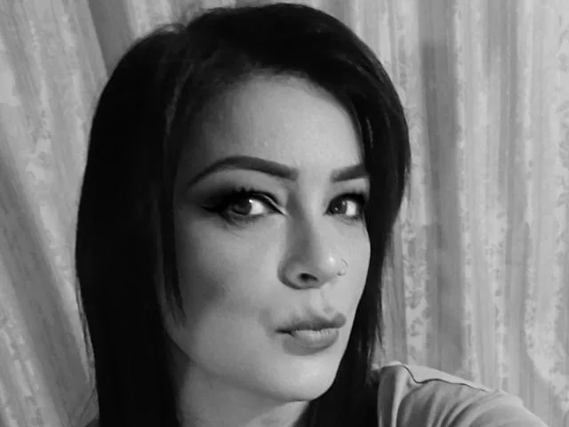 Camgirl MelannySexy en live webcam amateur