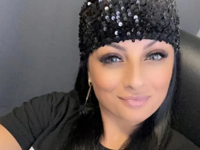 Camgirl VixenSelena en live webcam amateur