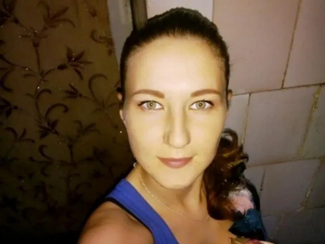 Camgirl PenelopeTasty en live webcam amateur