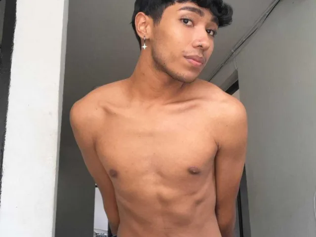 Camgirl TwinkleCameron en live webcam amateur