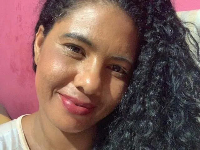Camgirl Sibely en live webcam amateur sur Mustvideos