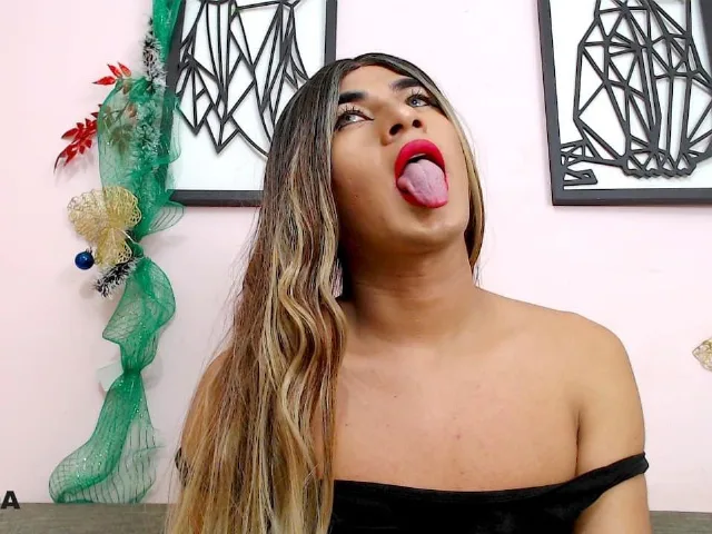 Camgirl IsadoraZ en live webcam amateur