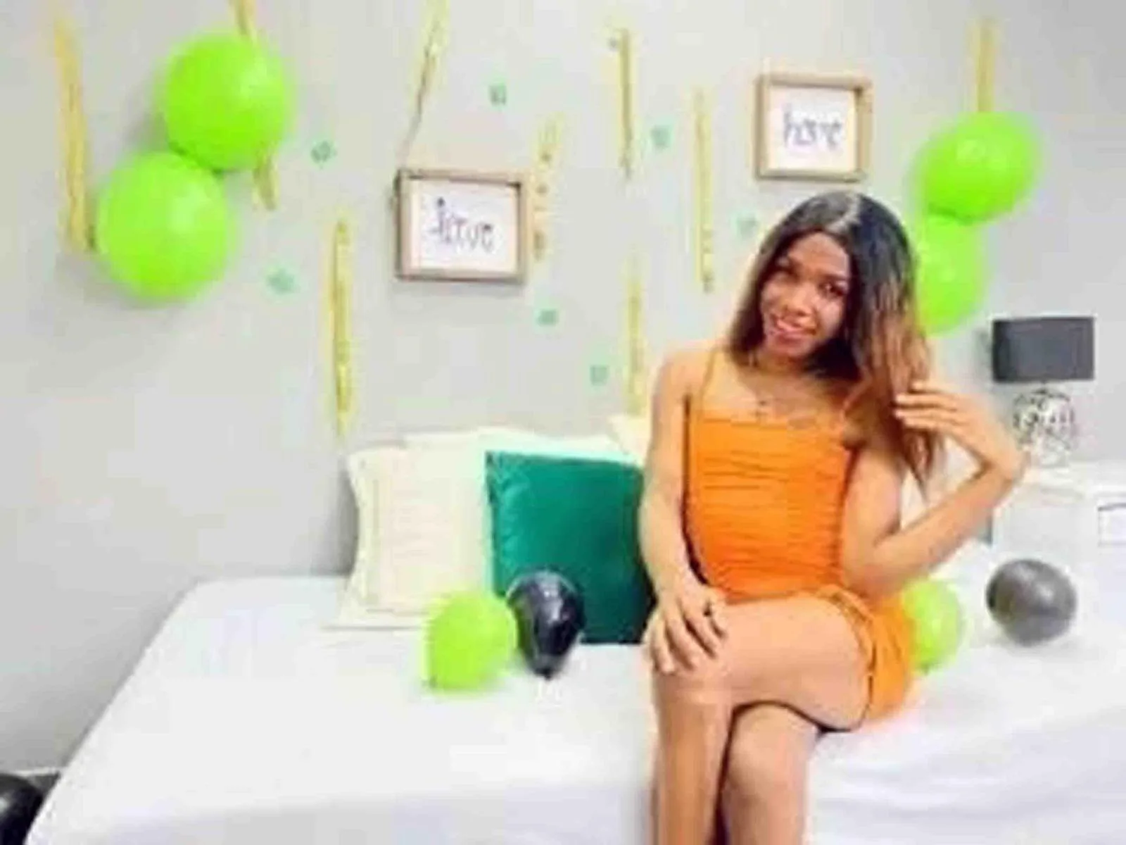 Camgirl MelodiStark en live webcam amateur sur Mustvideos