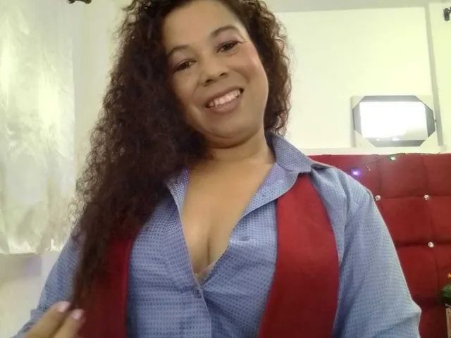 Camgirl LiouSakura en live webcam amateur