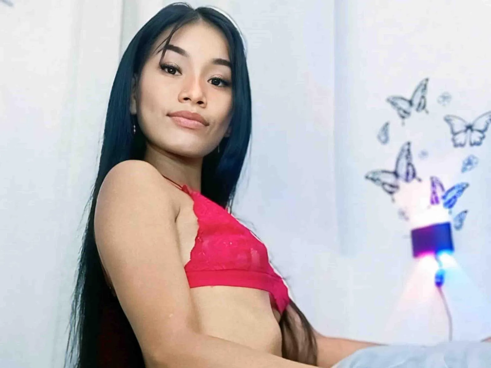 Camgirl ZairaCook en live webcam amateur sur Mustvideos