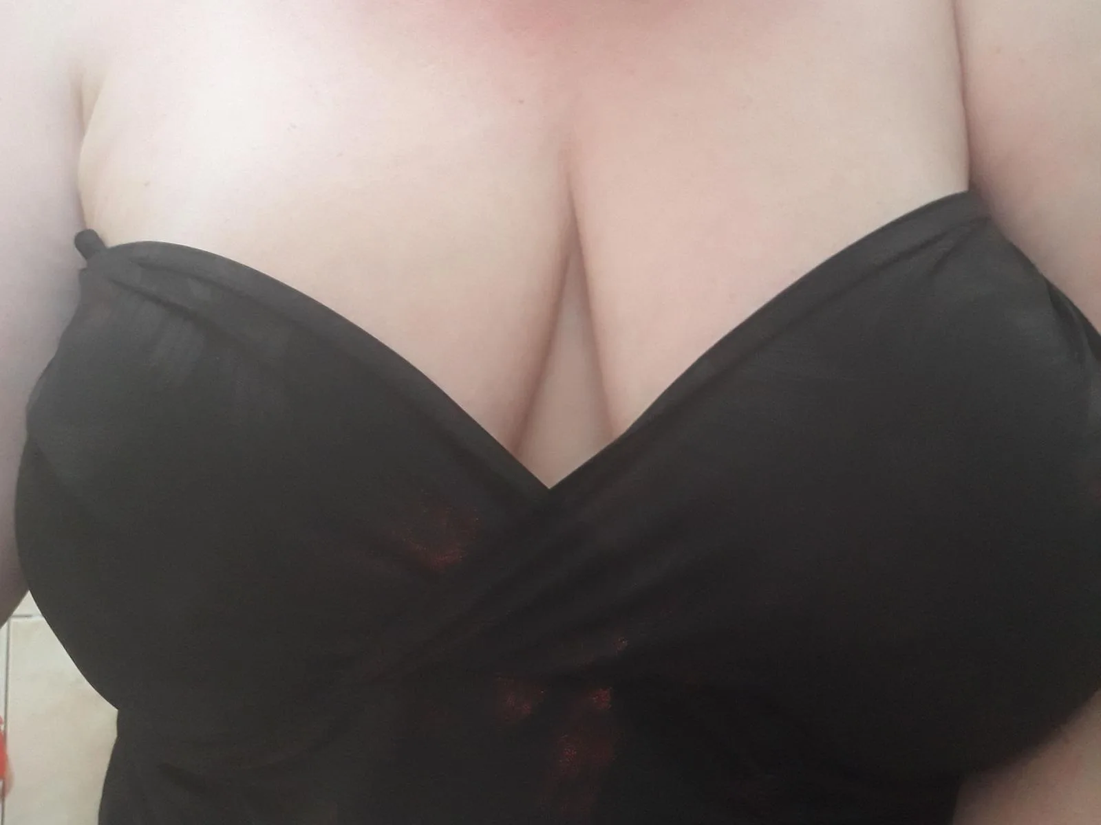 Camgirl LoveMilfX en live webcam amateur sur Mustvideos