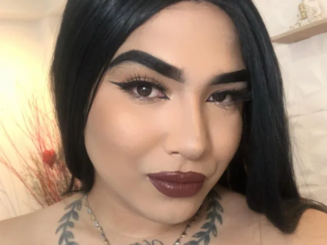 Camgirl Emperatris en live webcam amateur