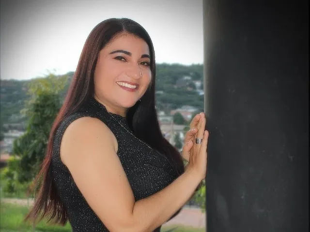 Camgirl KarlaLily en live webcam amateur