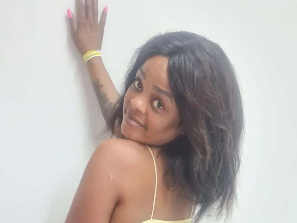 Camgirl SexiebootyJoy en live webcam amateur