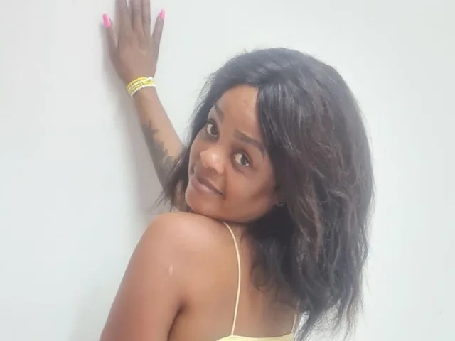 Camgirl SexiebootyJoy en live webcam amateur