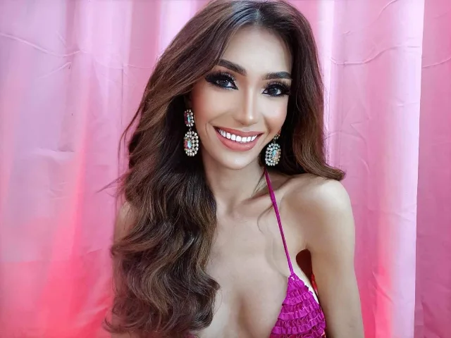 Camgirl SexyLovelinessX en live webcam amateur