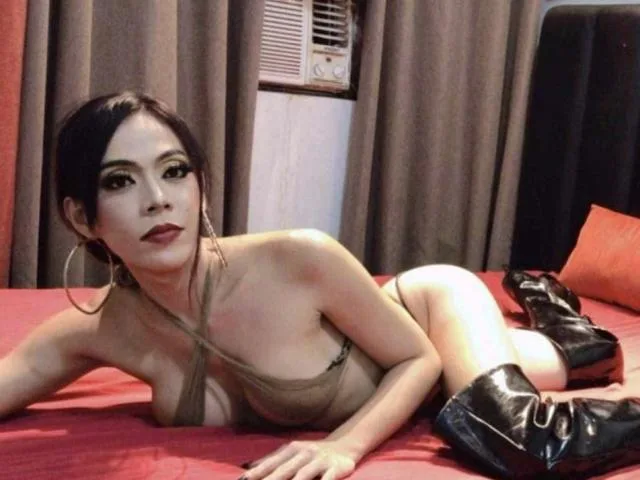 Camgirl GorgeousSara en live webcam amateur