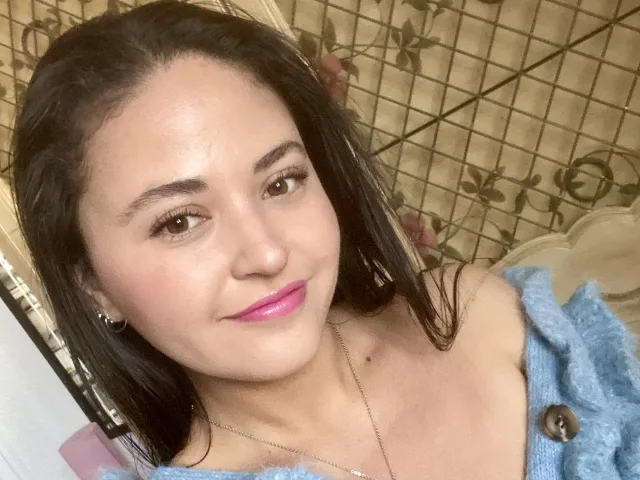 Camgirl Hopeless en live webcam amateur