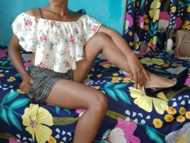 Camgirl Alvinah en live webcam amateur