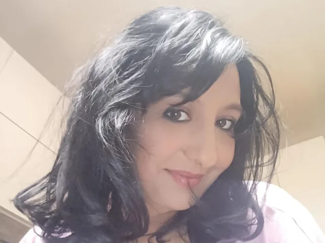 Camgirl ScarletLoveSex en live webcam amateur