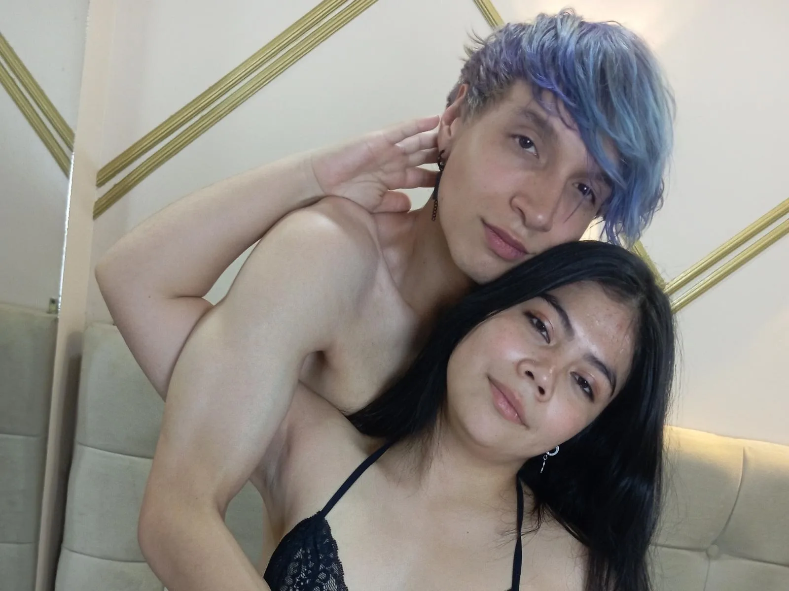 Camgirl LoveMeMorex en live webcam amateur sur Mustvideos