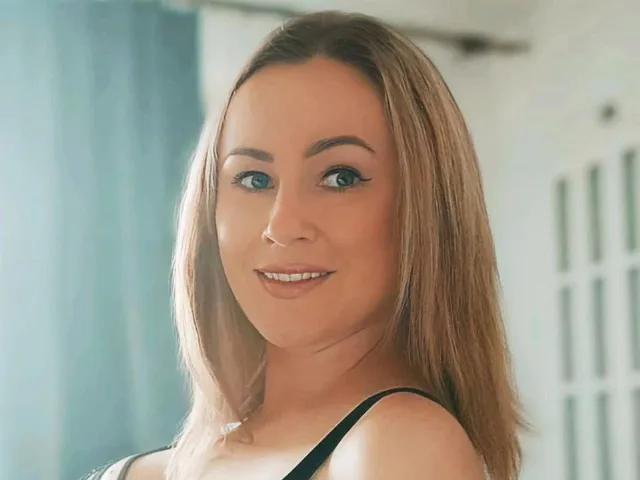 Camgirl ReifeTamarra-hot en live webcam amateur