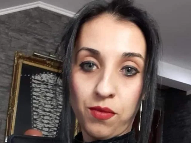 Camgirl NickySweetX en live webcam amateur sur Mustvideos