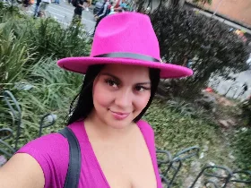 Camgirl camihotboobs en live webcam amateur