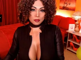 Camgirl AkiraMendez en live webcam amateur