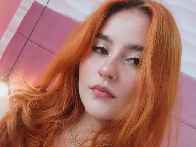 Camgirl LauraFeng en live webcam amateur