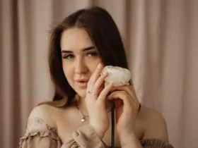 Camgirl LauraHlot en live webcam amateur