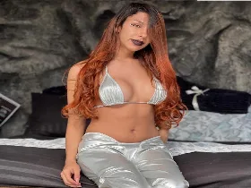 Camgirl ShailenSelfSuck en live webcam amateur